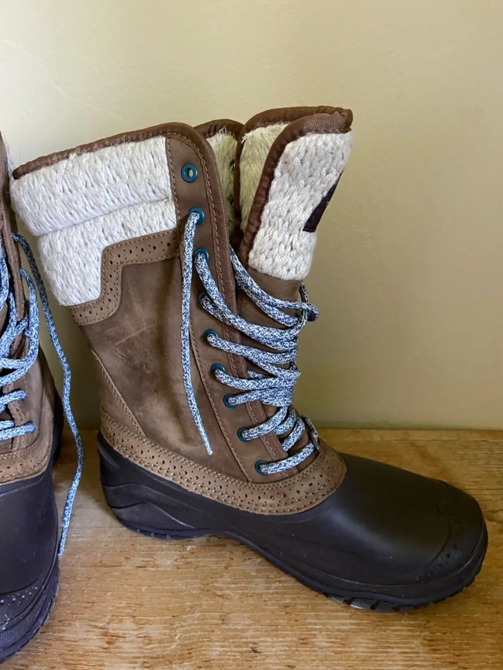 The North Face Snow Rain Boots Brown Size 7 - Picture 3 of 9